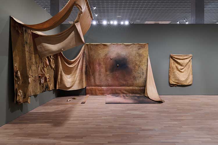 Kaari Upson, Recollection Hysteria, 2012. Latex paint, pigment and metal. Installation view, Kaari Upson: Dollhouse – a Retrospective, MASI Lugano, 6 September 2026 – 10 January 2027. Photo: Gabriele Spalluto.